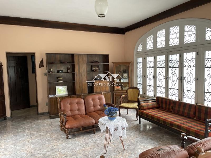 Casa à venda com 9 quartos, 390m² - Foto 21