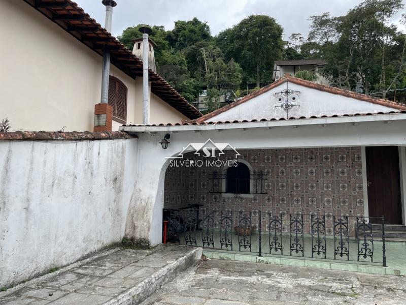 Casa à venda com 9 quartos, 390m² - Foto 38