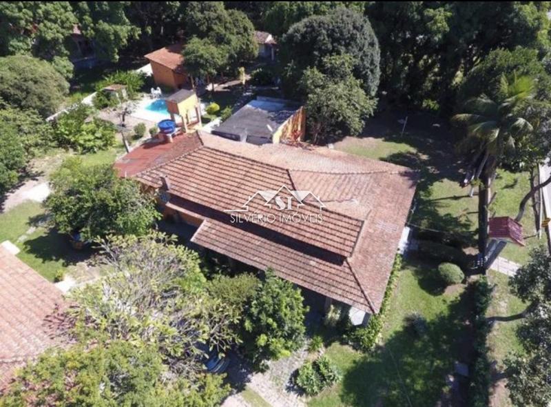 Casa à venda com 10 quartos, 1200m² - Foto 2