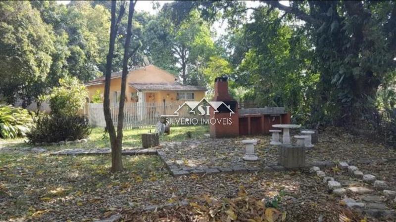 Casa à venda com 10 quartos, 1200m² - Foto 7