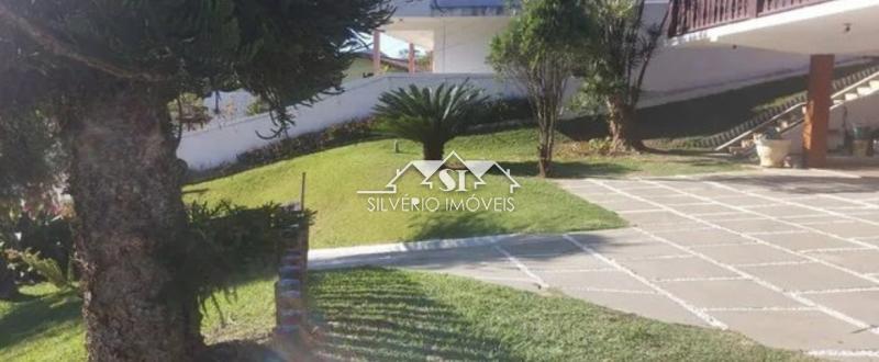 Casa à venda com 4 quartos, 400m² - Foto 5