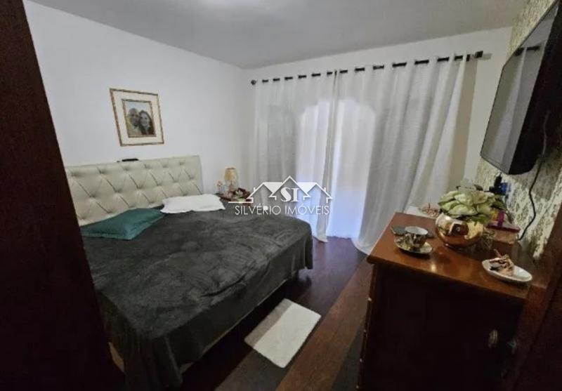 Casa à venda com 4 quartos, 400m² - Foto 8