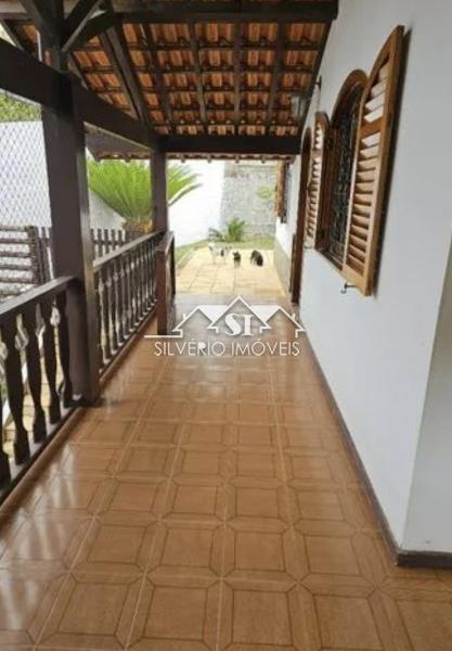 Casa à venda com 4 quartos, 400m² - Foto 15