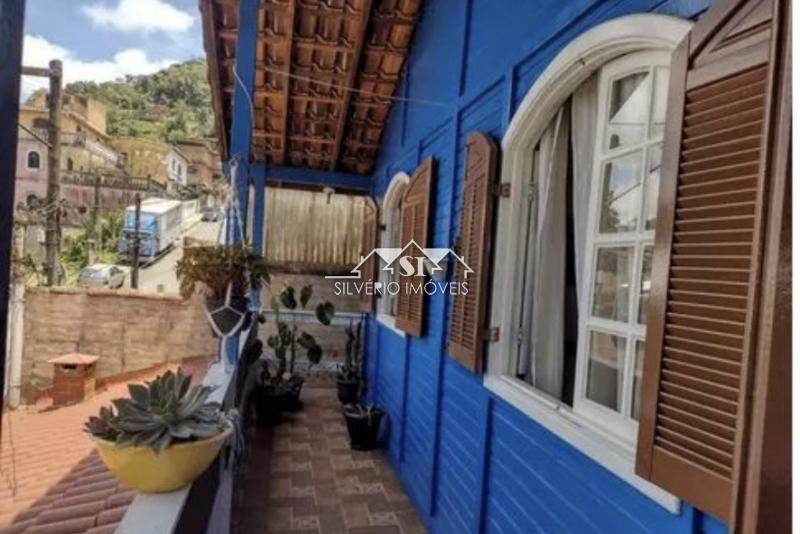 Casa à venda em Mosela, Petrópolis - RJ - Foto 1