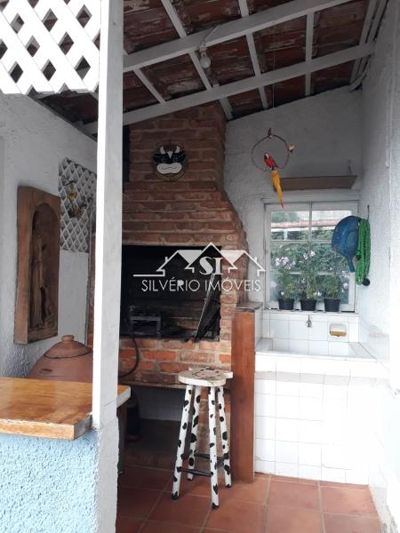 Casa à venda e aluguel com 4 quartos, 255m² - Foto 9