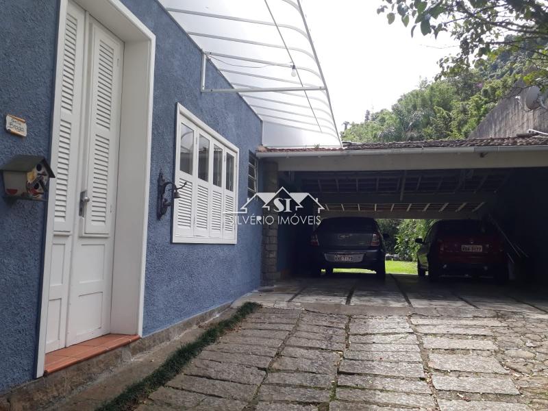 Casa à venda e aluguel com 4 quartos, 255m² - Foto 4