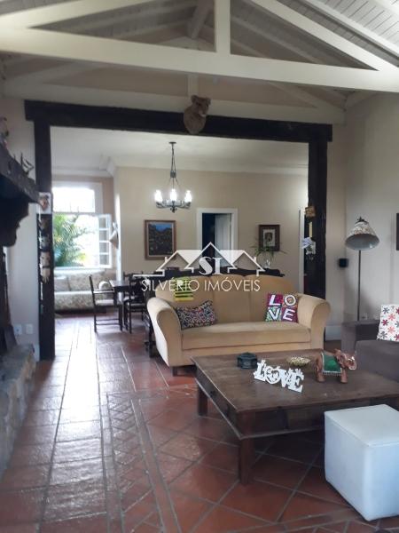 Casa à venda e aluguel com 4 quartos, 255m² - Foto 13