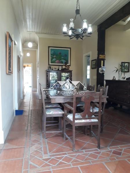 Casa à venda e aluguel com 4 quartos, 255m² - Foto 14
