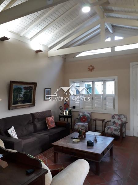 Casa à venda e aluguel com 4 quartos, 255m² - Foto 21