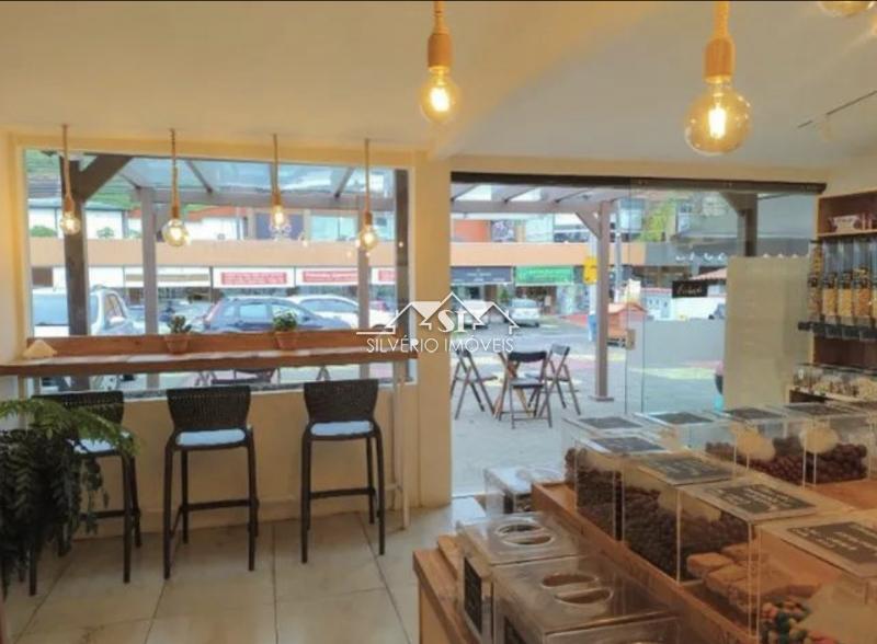 Ponto Comercial em Itaipava - Petrópolis/RJ 