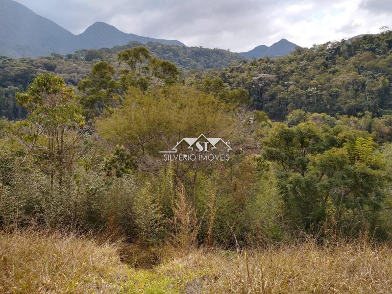 Terreno em Araras - Petrópolis/RJ 