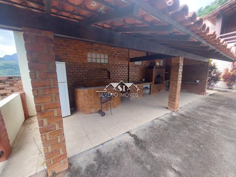 Casa à venda com 4 quartos, 350m² - Foto 4