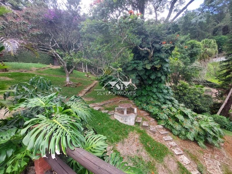 Casa à venda com 4 quartos, 350m² - Foto 43