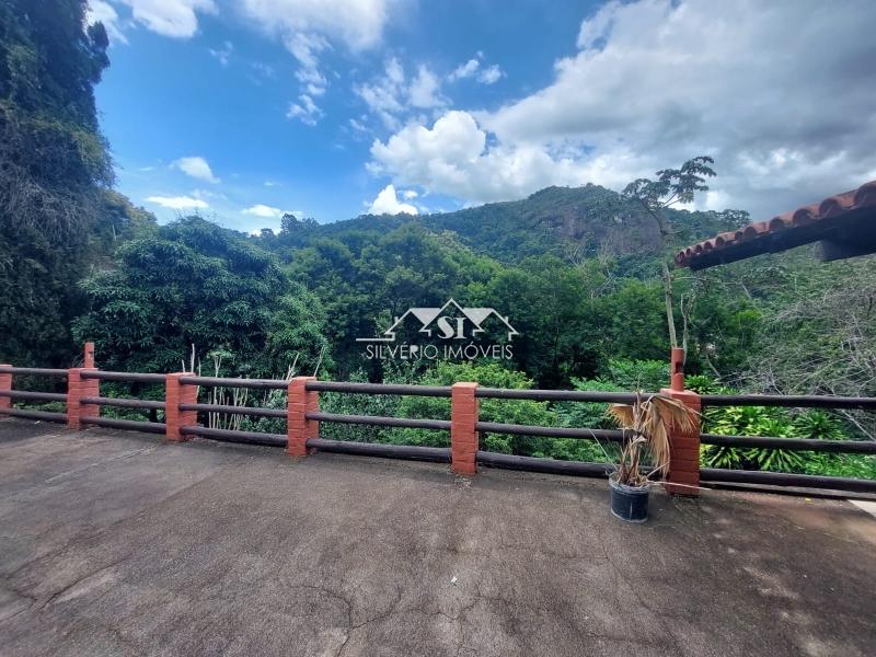 Casa à venda com 4 quartos, 350m² - Foto 7