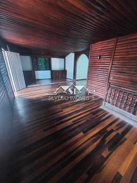 Casa à venda com 4 quartos, 350m² - Foto 13