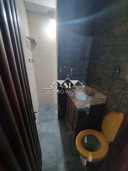 Casa à venda com 4 quartos, 350m² - Foto 16