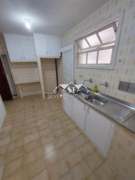 Casa à venda com 4 quartos, 350m² - Foto 20