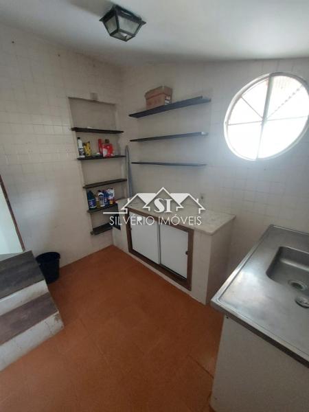 Casa à venda com 4 quartos, 350m² - Foto 19