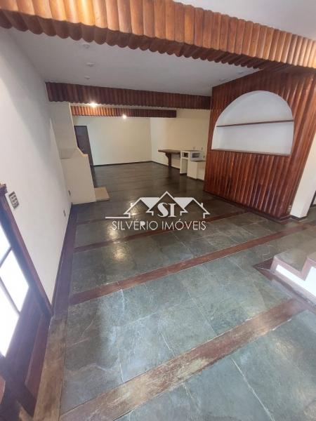 Casa à venda com 4 quartos, 350m² - Foto 28
