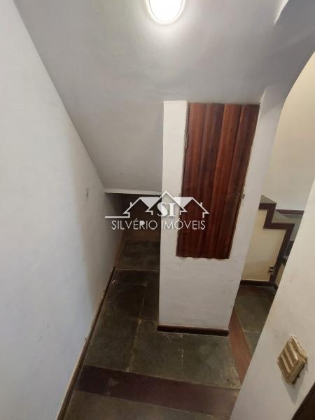 Casa à venda com 4 quartos, 350m² - Foto 31