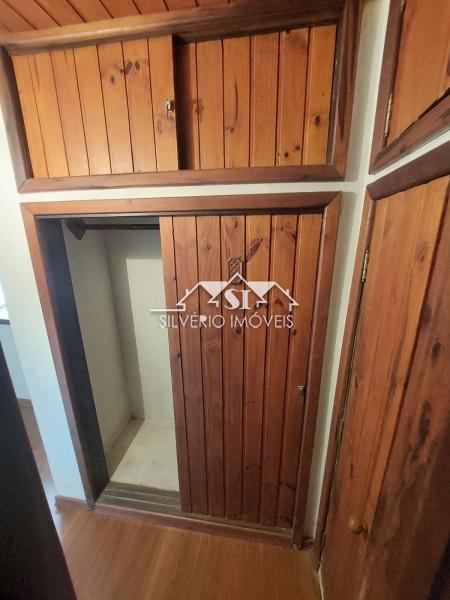 Casa à venda com 4 quartos, 350m² - Foto 32