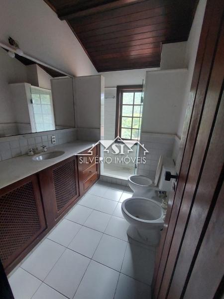 Casa à venda com 4 quartos, 350m² - Foto 37