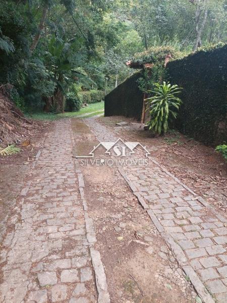 Casa à venda com 4 quartos, 350m² - Foto 49