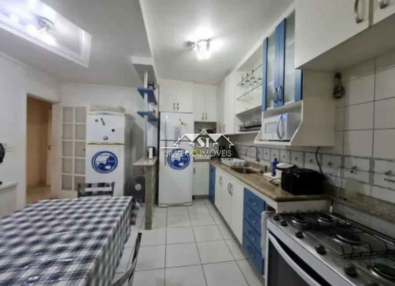 Casa à venda com 8 quartos, 360m² - Foto 5