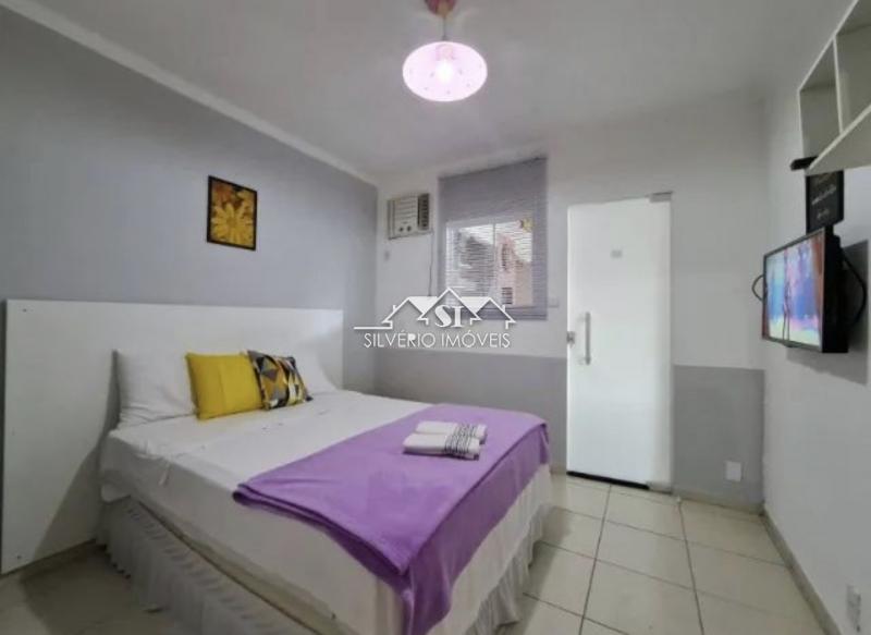 Casa à venda com 8 quartos, 360m² - Foto 7
