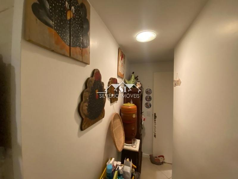 Apartamento à venda com 3 quartos, 130m² - Foto 9