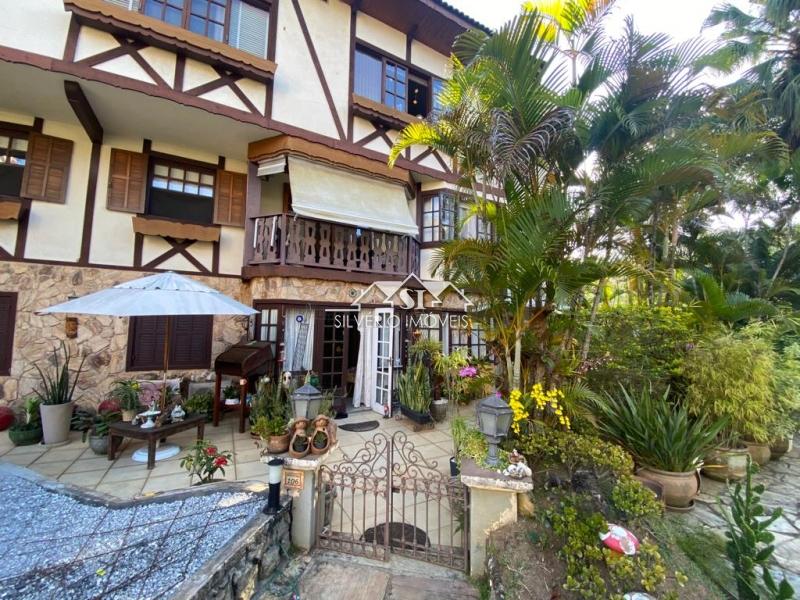 Apartamento em Itaipava - Petrópolis/RJ  - 3 Quartos