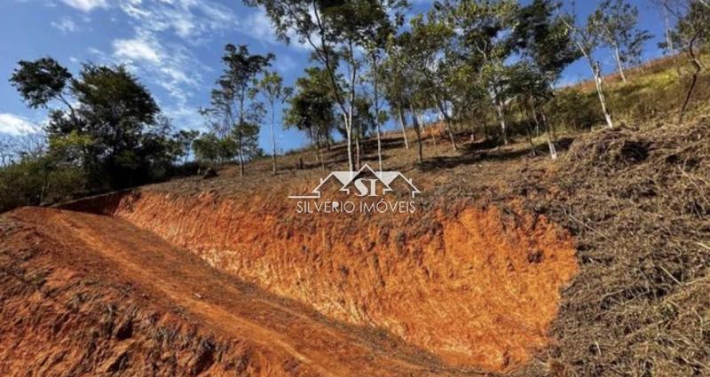 Terreno em Nogueira - Petrópolis/RJ 