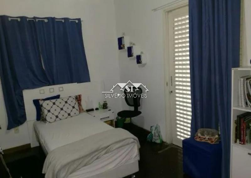 Casa à venda com 4 quartos, 750m² - Foto 6