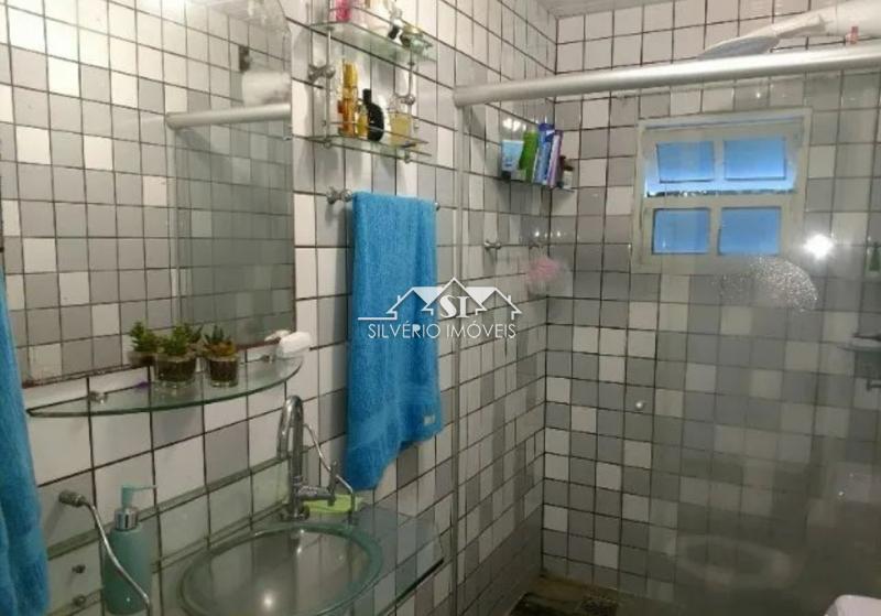 Casa à venda com 4 quartos, 750m² - Foto 7
