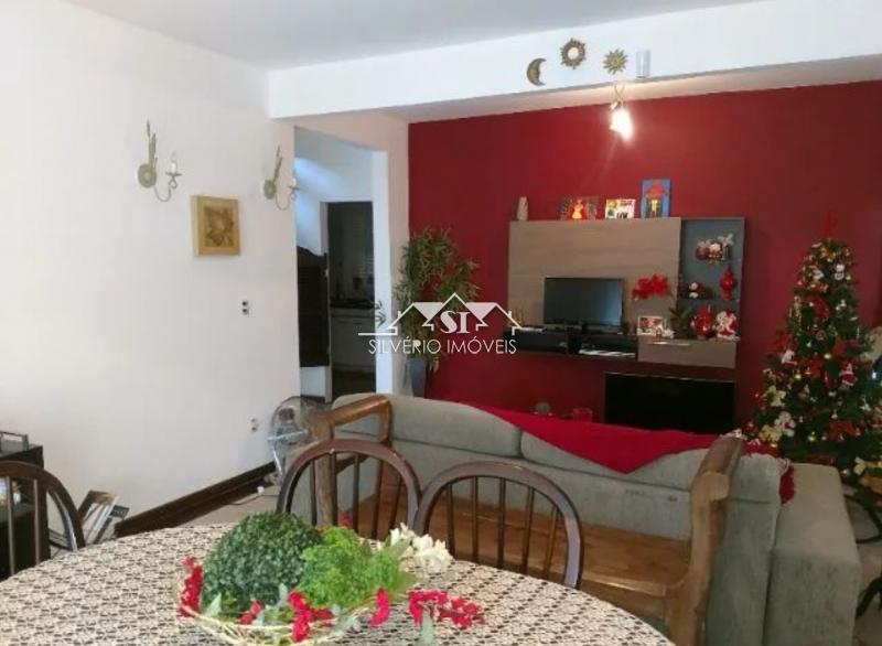 Casa à venda com 4 quartos, 750m² - Foto 11