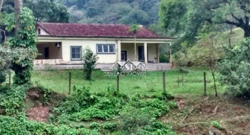Sítio à venda com 3 quartos, 247m² - Foto 8