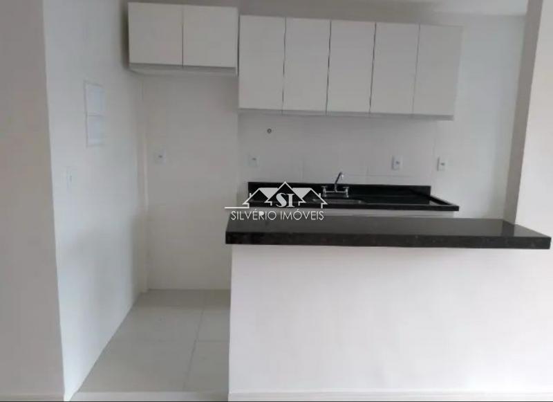 Apartamento à venda com 2 quartos, 78m² - Foto 10
