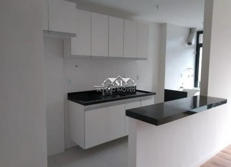 Apartamento à venda com 2 quartos, 78m² - Foto 15