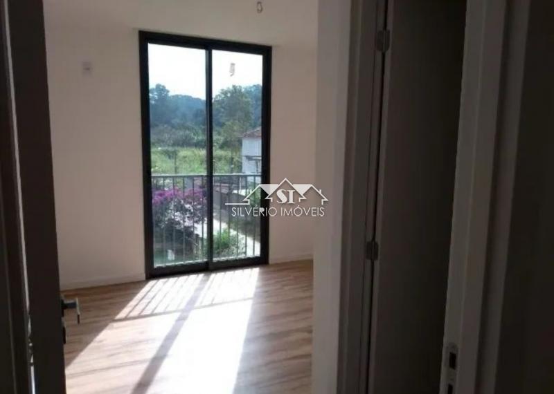 Apartamento à venda com 2 quartos, 78m² - Foto 19