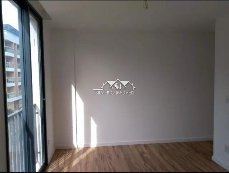 Apartamento à venda com 2 quartos, 78m² - Foto 24