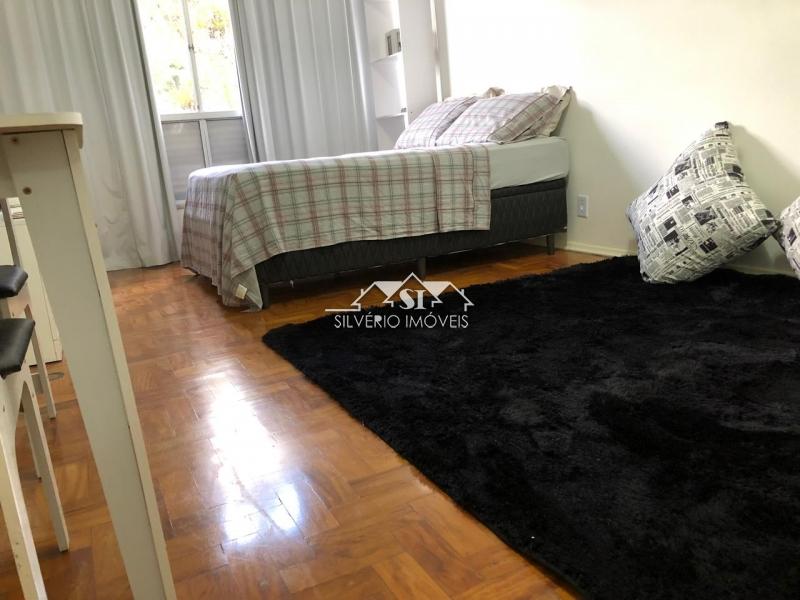 Apartamento à venda com 1 quarto, 32m² - Foto 8