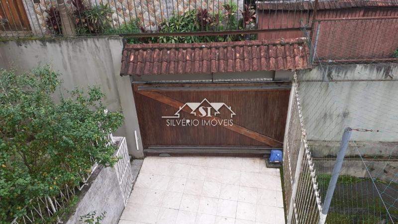 Casa à venda e aluguel com 4 quartos, 310m² - Foto 32