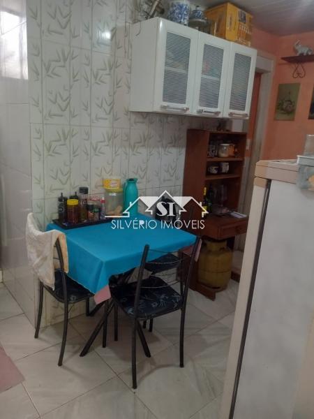Casa à venda com 2 quartos, 45m² - Foto 3