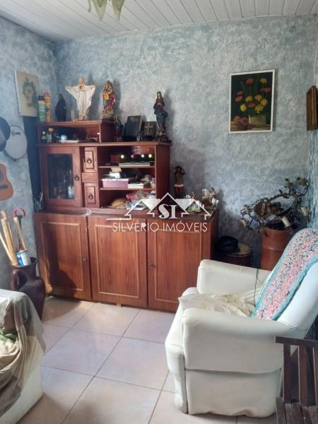 Casa à venda com 2 quartos, 45m² - Foto 8