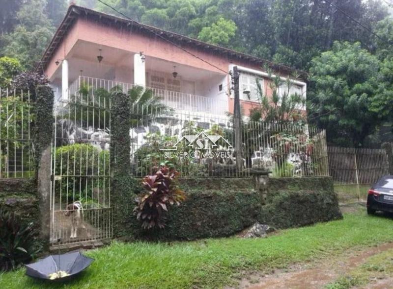 Casa em Quitandinha - Petrópolis/RJ  - 3 Quartos