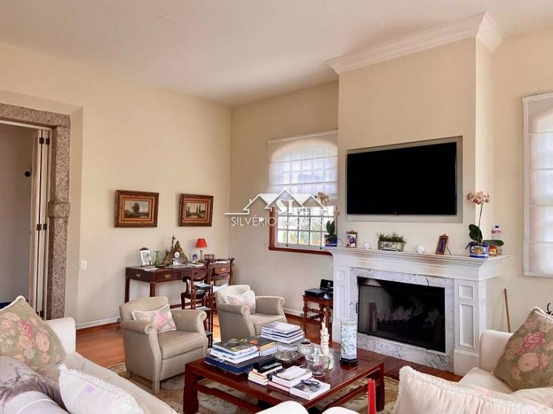 Casa à venda e aluguel com 6 quartos, 500m² - Foto 6
