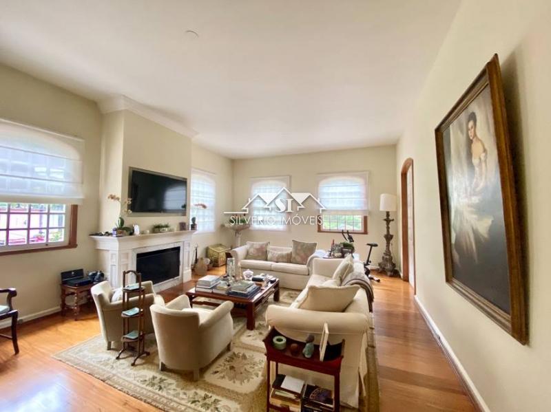 Casa à venda e aluguel com 6 quartos, 500m² - Foto 9