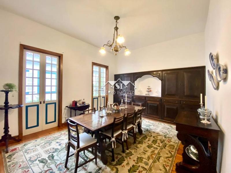 Casa à venda e aluguel com 6 quartos, 500m² - Foto 12