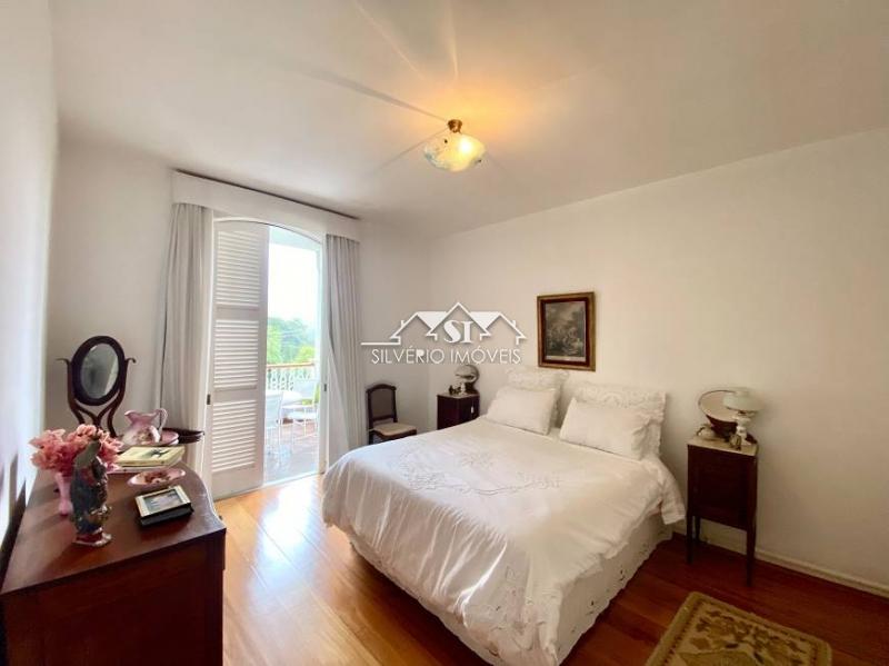 Casa à venda e aluguel com 6 quartos, 500m² - Foto 21