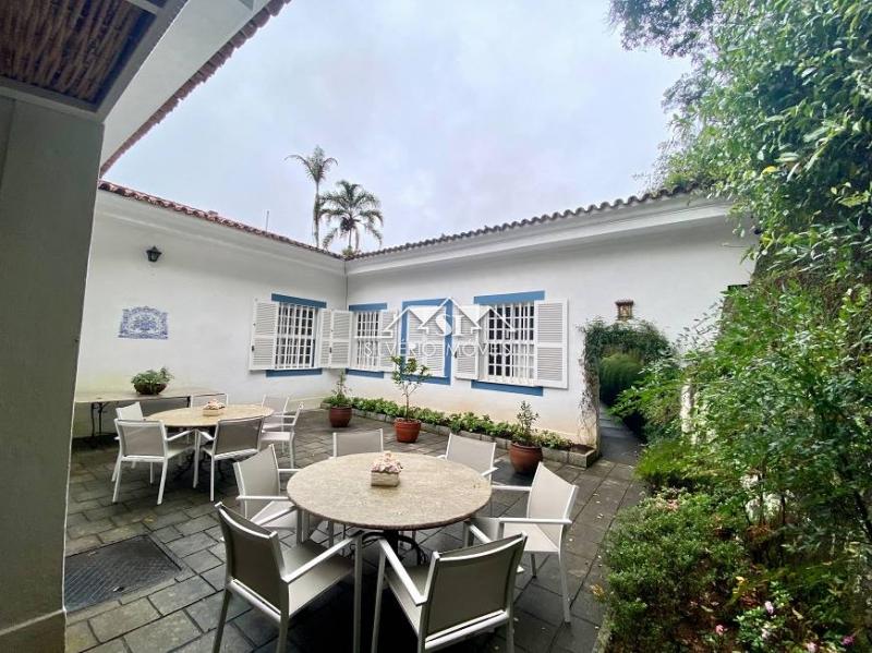Casa à venda e aluguel com 6 quartos, 500m² - Foto 29